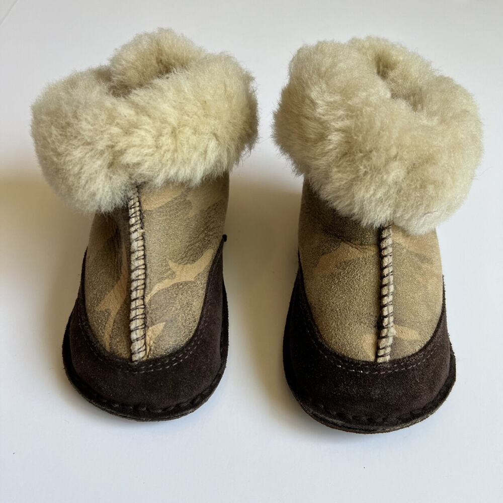 Ugg Australia Camo Sheepskin Boots - Picture 2 of 8